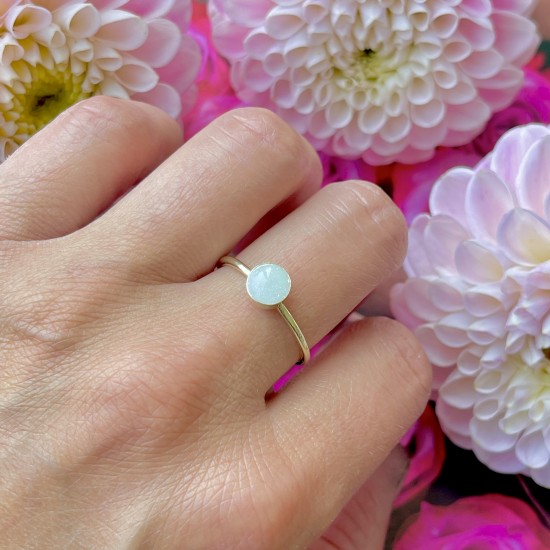 . Natalia (DNA steen van 6mm) (ivm stijgende goudkoers zijn alle prijzen voor gouden sieraden tijdelijk op aanvraag)