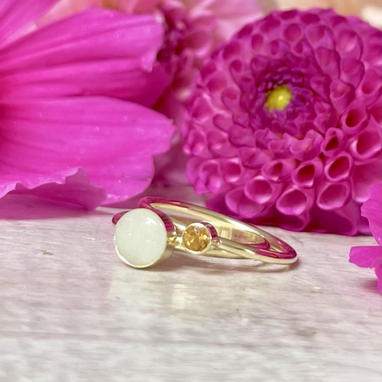 GEBOORTE RING - November - Citrien (ivm stijgende goudkoers zijn alle prijzen voor gouden sieraden tijdelijk op aanvraag)