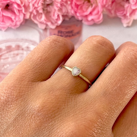 . Nala (DNA steen van +- 4mm) (ivm stijgende goudkoers zijn alle prijzen voor gouden sieraden tijdelijk op aanvraag)