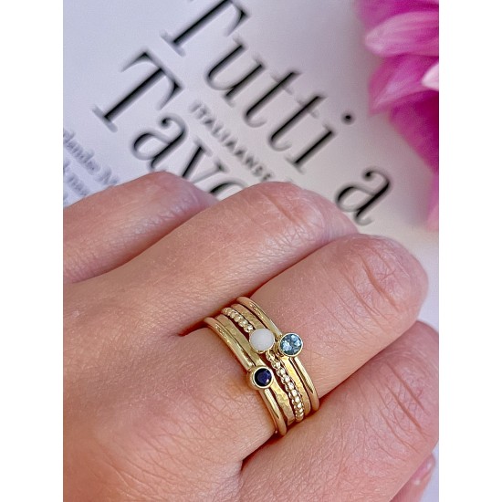 GEBOORTE RING - September - Saffier (ivm stijgende goudkoers zijn alle prijzen voor gouden sieraden tijdelijk op aanvraag)