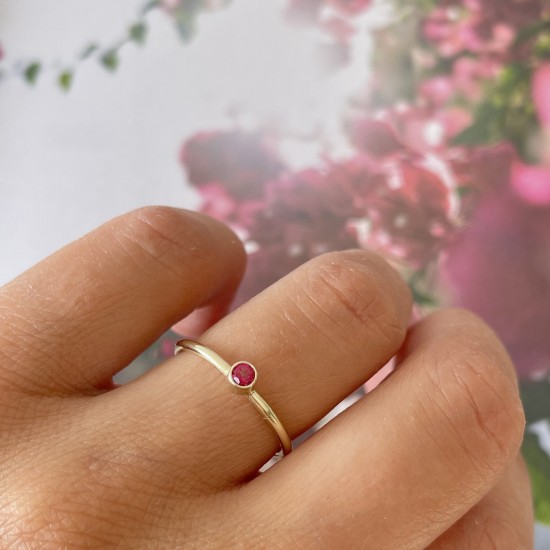 GEBOORTE RING - December - Topaas (ivm stijgende goudkoers zijn alle prijzen voor gouden sieraden tijdelijk op aanvraag)