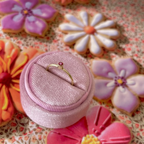 GEBOORTE RING - December - Topaas (ivm stijgende goudkoers zijn alle prijzen voor gouden sieraden tijdelijk op aanvraag)